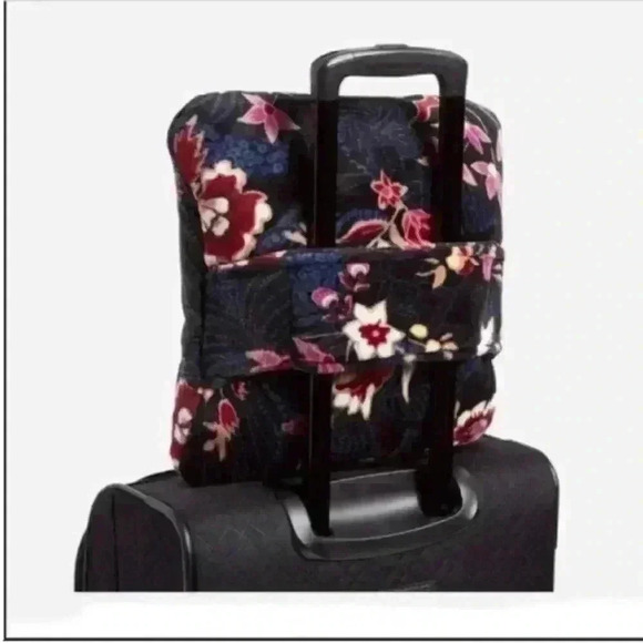 Vera Bradley Fleece Travel Blanket Pillow in Mural Garden NWT - Picture 6 of 6